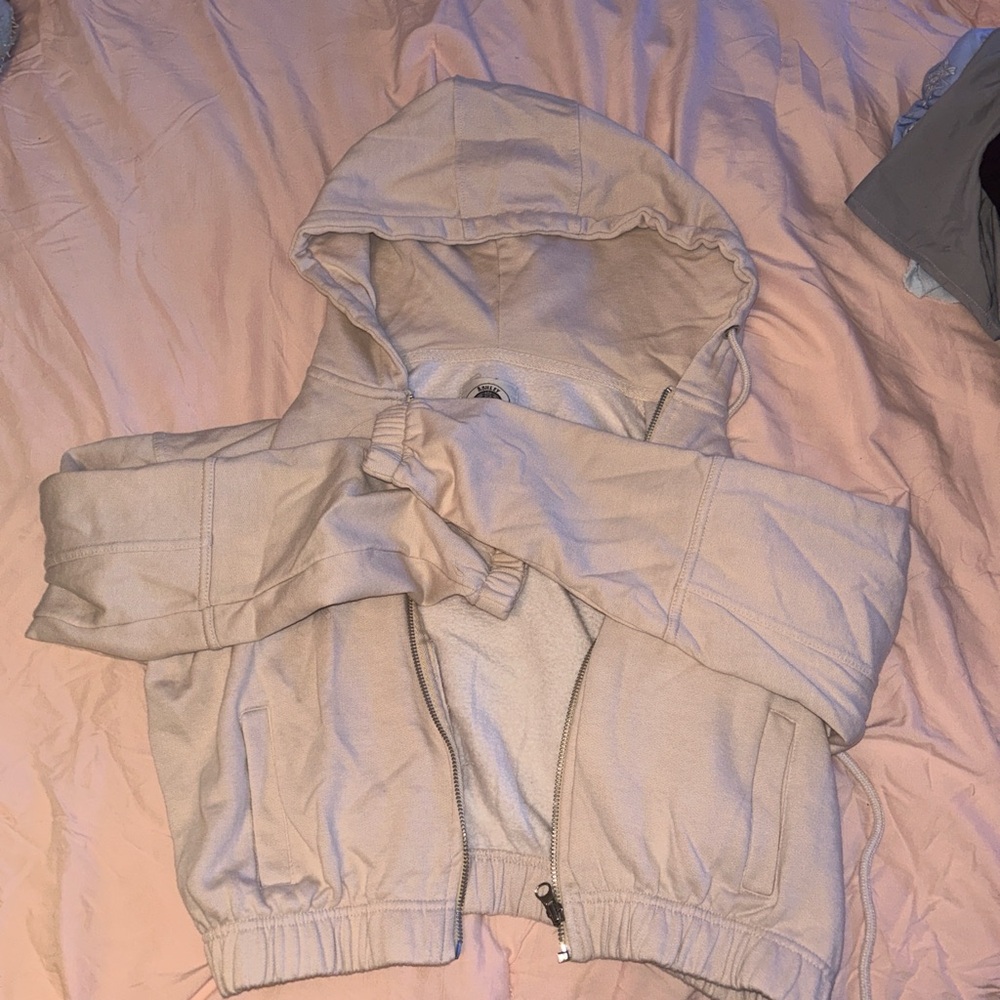 Cream Hooded Zip-Up Jacket/cropped